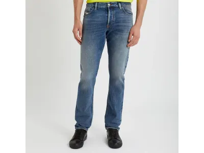 Diesel Jean Droit Stretch D-Sark Bleu Lavé
