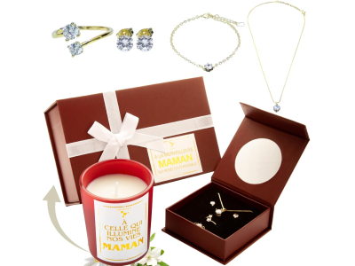 boîte avec miroir+ OR 14Carats un ensemble de 4 bijoux plaqués Or 14K+bougie artisanale