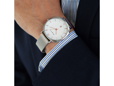 Montre homme chromée bracelet maille milanaise acier