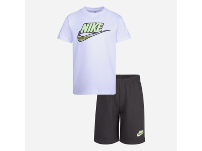 Nike - ensemble t-shirt + short 
