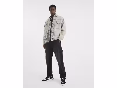 Jean cargo décontracté en denim noir