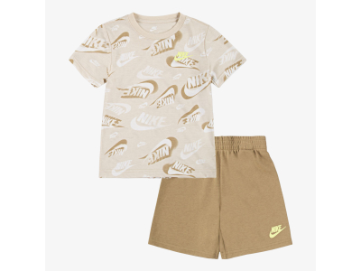 Nike - Ensemble t-shirt + short 