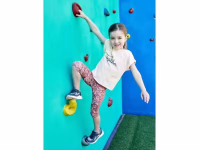 Ensemble de sport t-shirt et corsaire