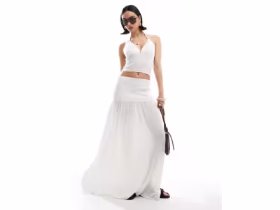 Ensemble de plage en maille avec jupe longue à taille basse et caraco dos nu - Blanc