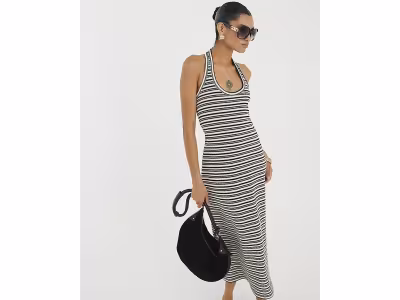 Robe mi-longue à rayures crème et col licou